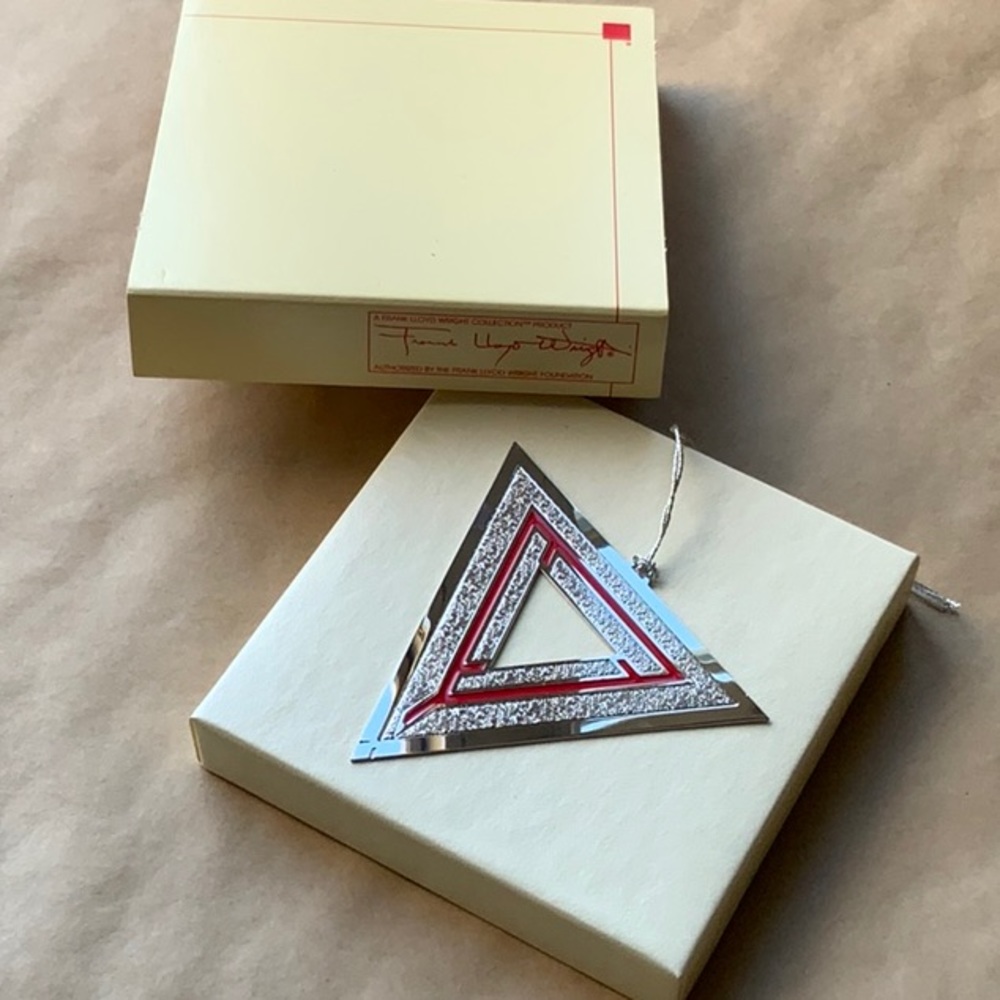 Frank Lloyd Wright ornament